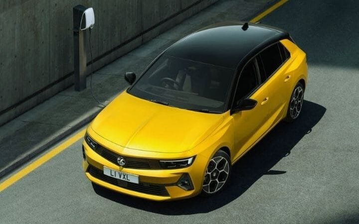Opel: The New Astra Hits The Market