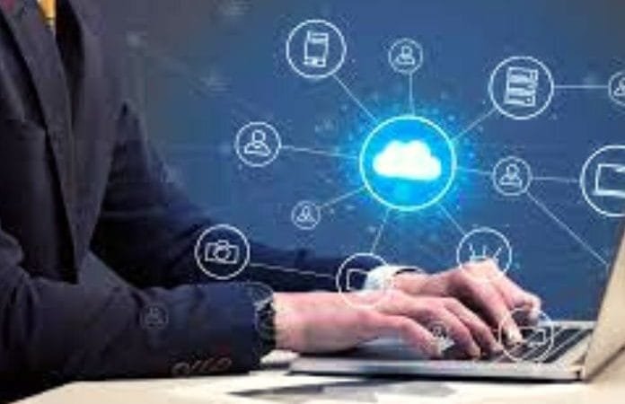 Future Of Retail Management Control B/W Mobility & Cloud