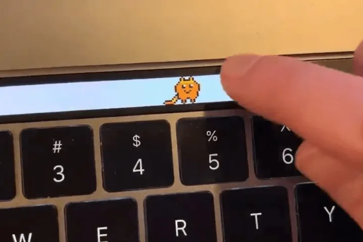 Touch Bar Pet